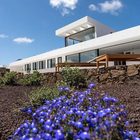 Villa White Lava By Aura Collection * Lajares